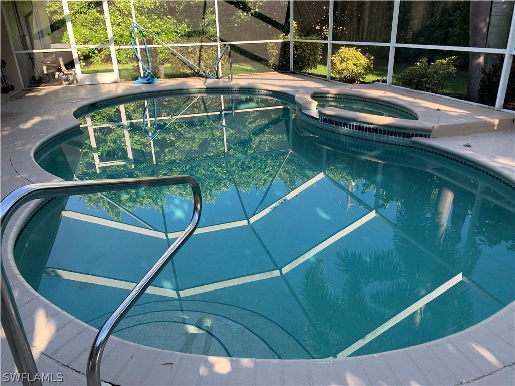 931 SW 36th Ter., Cape Coral, FL 33914