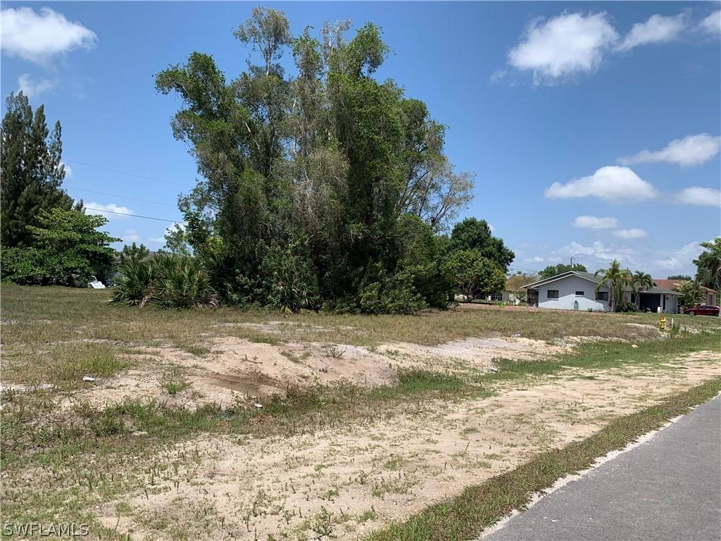 1735 SW 3rd St., Cape Coral, FL 33991