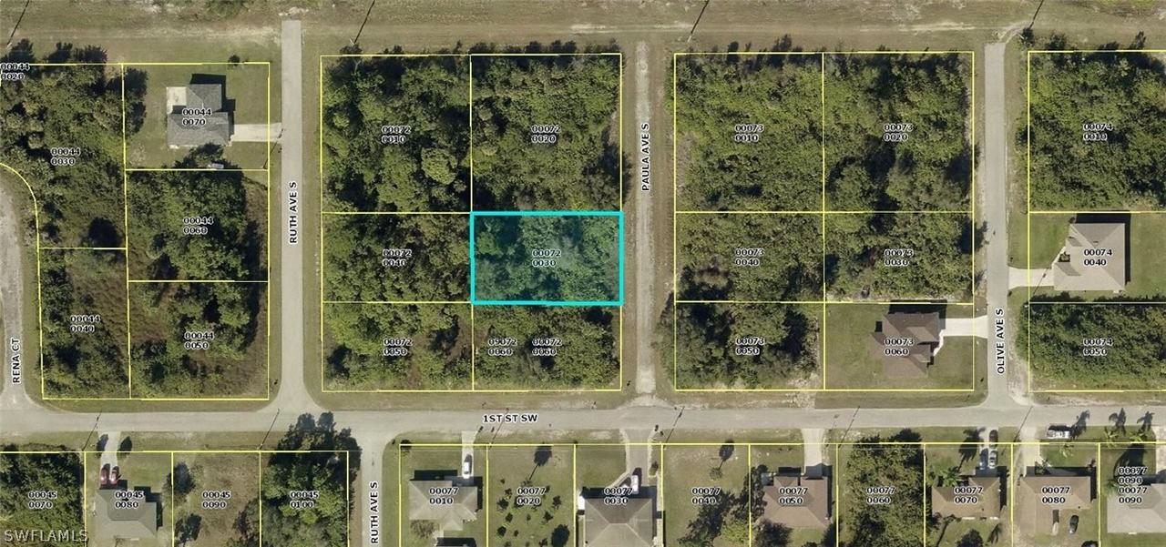 52 Paula Ave., Lehigh Acres, FL 33976