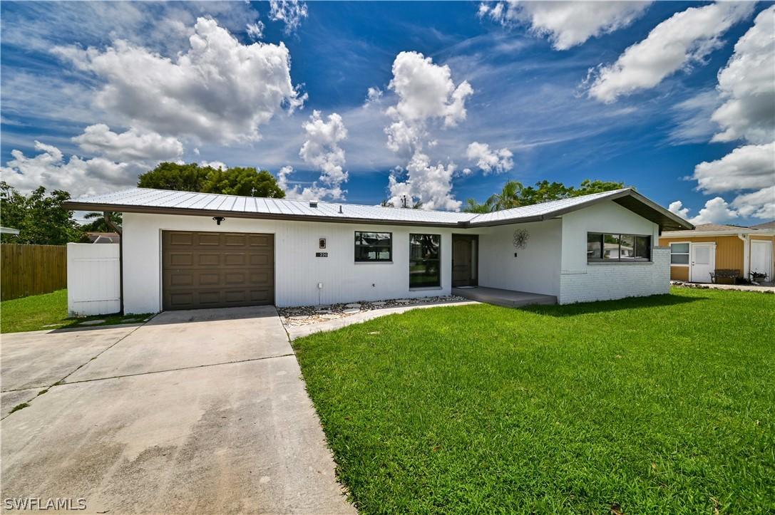 220 SE 43rd Ter., Cape Coral, FL 33904