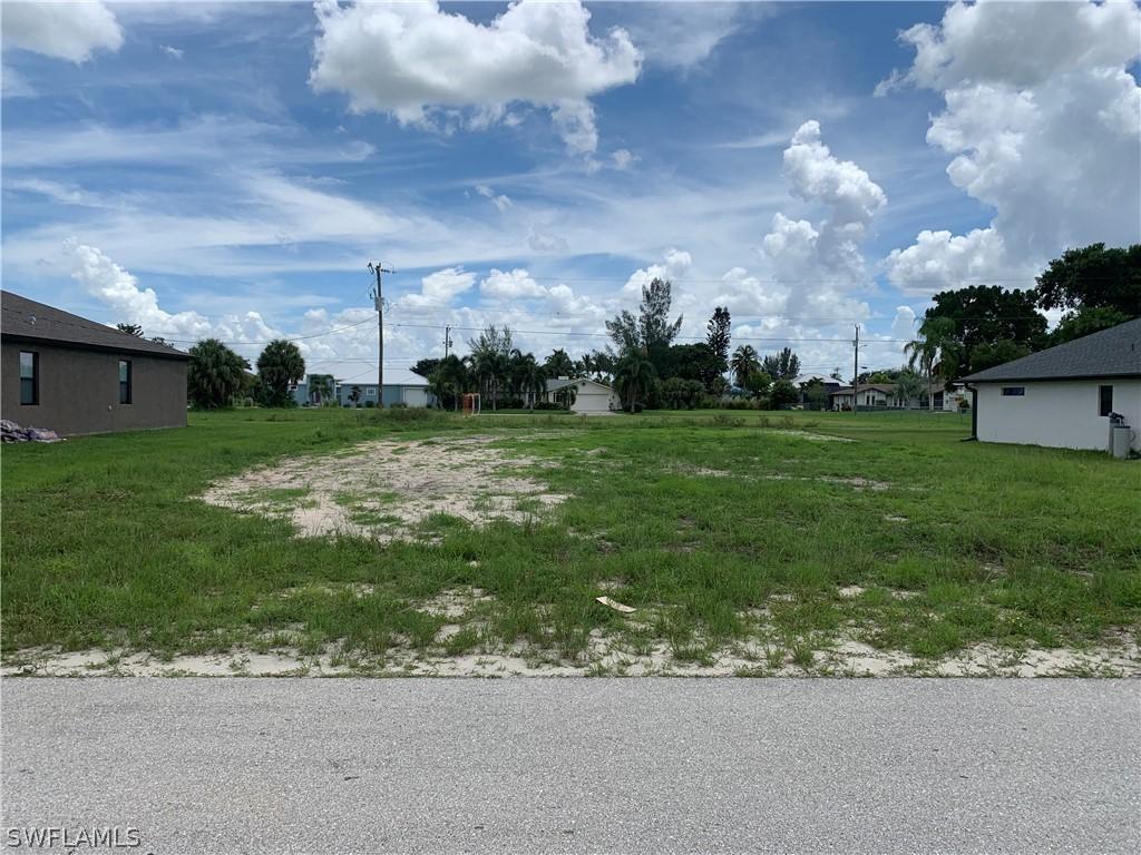 1305 SW 5th Pl., Cape Coral, FL 33991