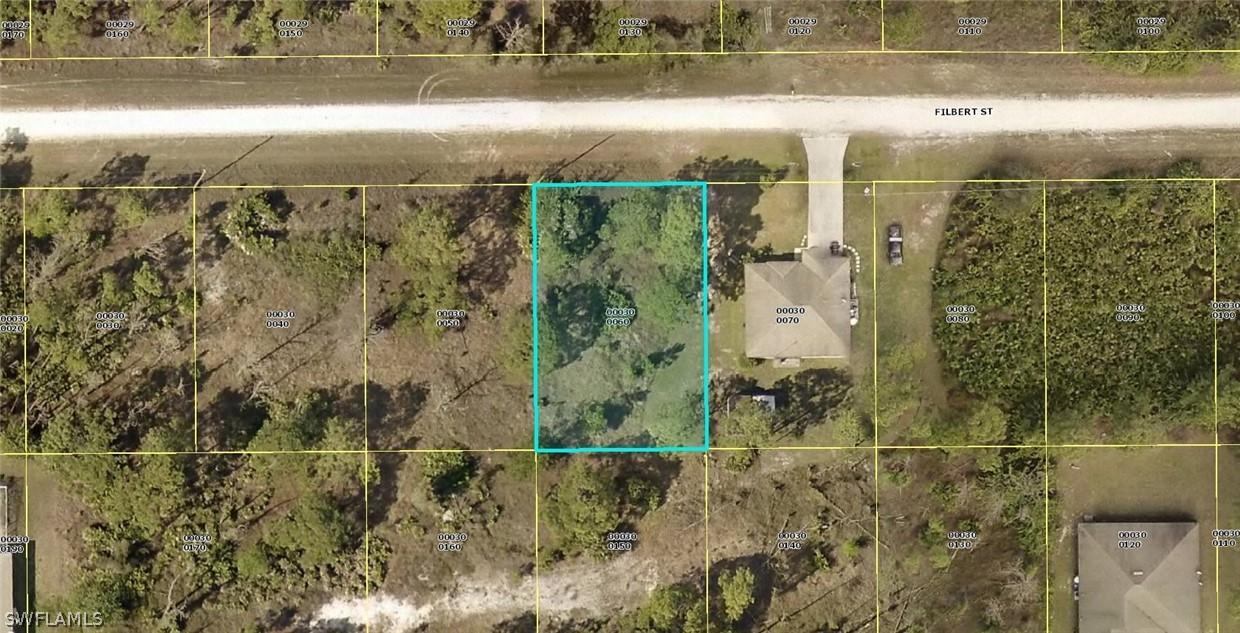 942 Filbert St., Lehigh Acres, FL 33974