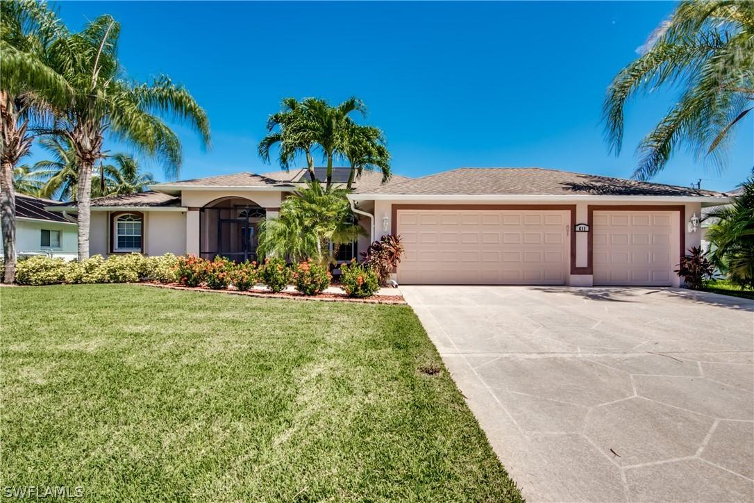 611 SE 29th Ter., Cape Coral, FL 33904