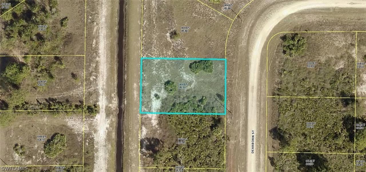 1041 Dearborn St., Lehigh Acres, FL 33974