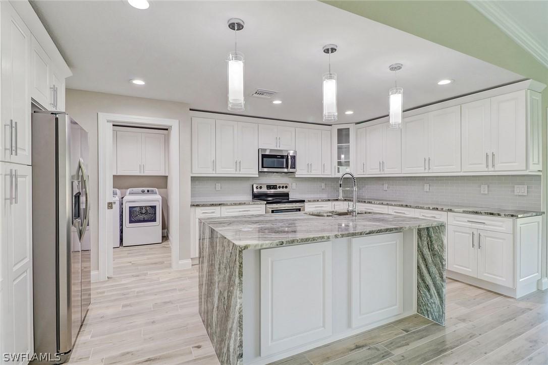 1313 NE 34th Ln., Cape Coral, FL 33909