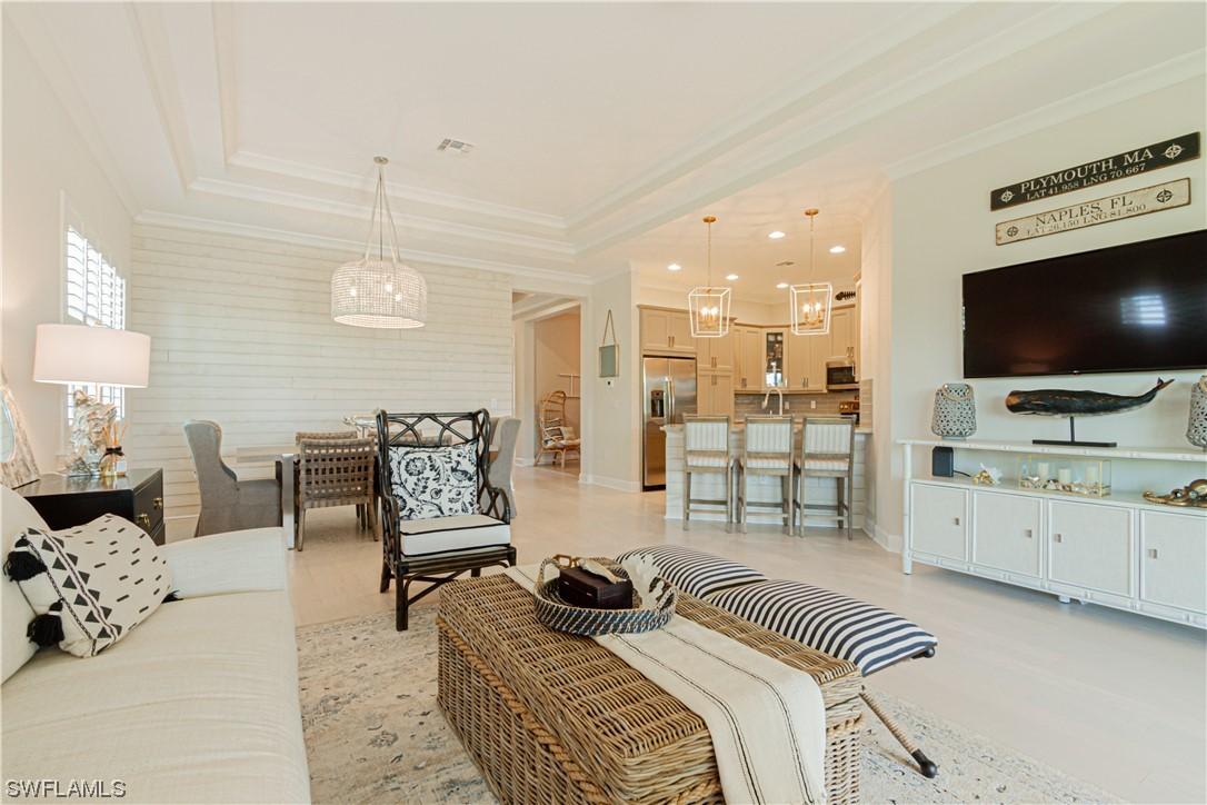 5834 Haiti Dr., Naples, FL 34113