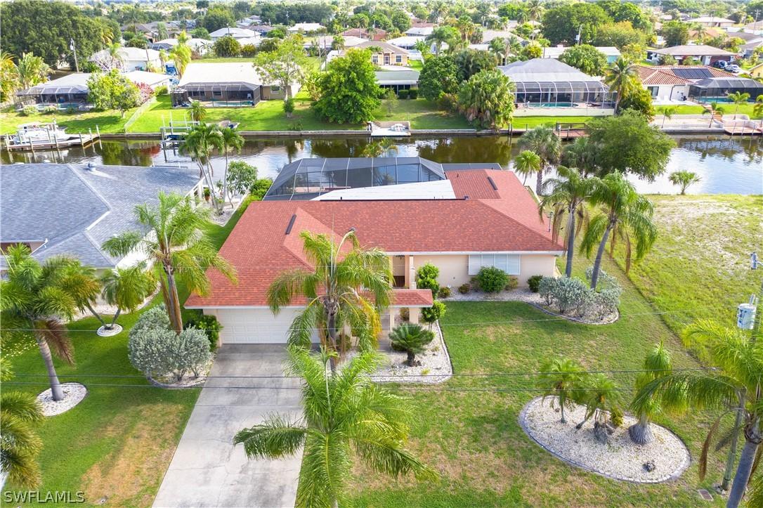 807 SE 33rd Ter., Cape Coral, FL 33904