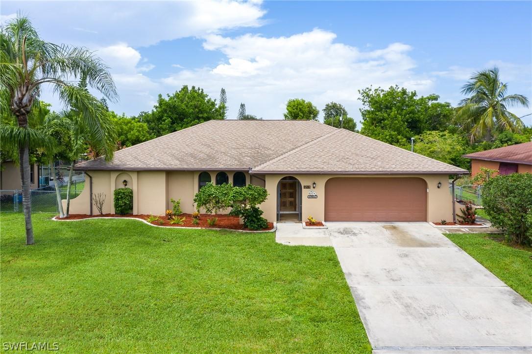 1215 SE 19th Ter., Cape Coral, FL 33990