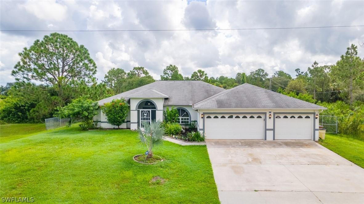 1318 Moore Ave., Lehigh Acres, FL 33972