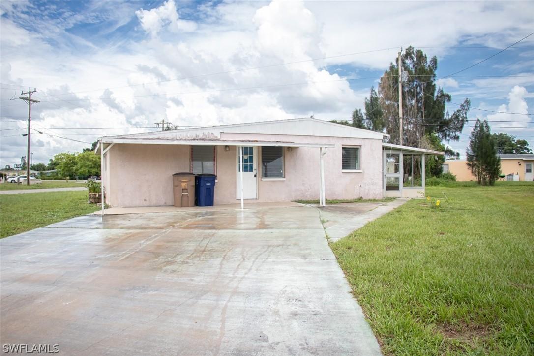 1102 Kanza Ct., Lehigh Acres, FL 33936