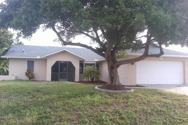 481 NE 3rd Pl., Cape Coral, FL 33909