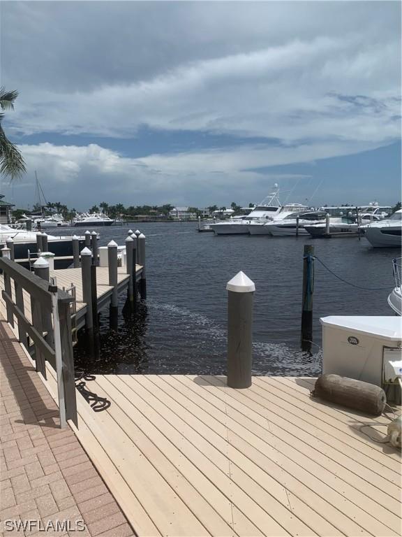 909 10th St., Naples, FL 34102