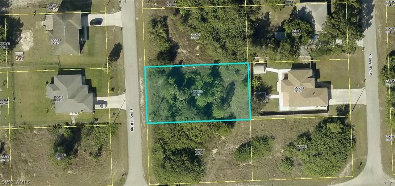 57 Bruce Ave., Lehigh Acres, FL 33976