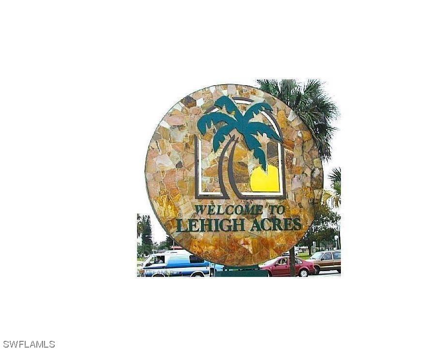 925 Norton Ave., Lehigh Acres, FL 33974