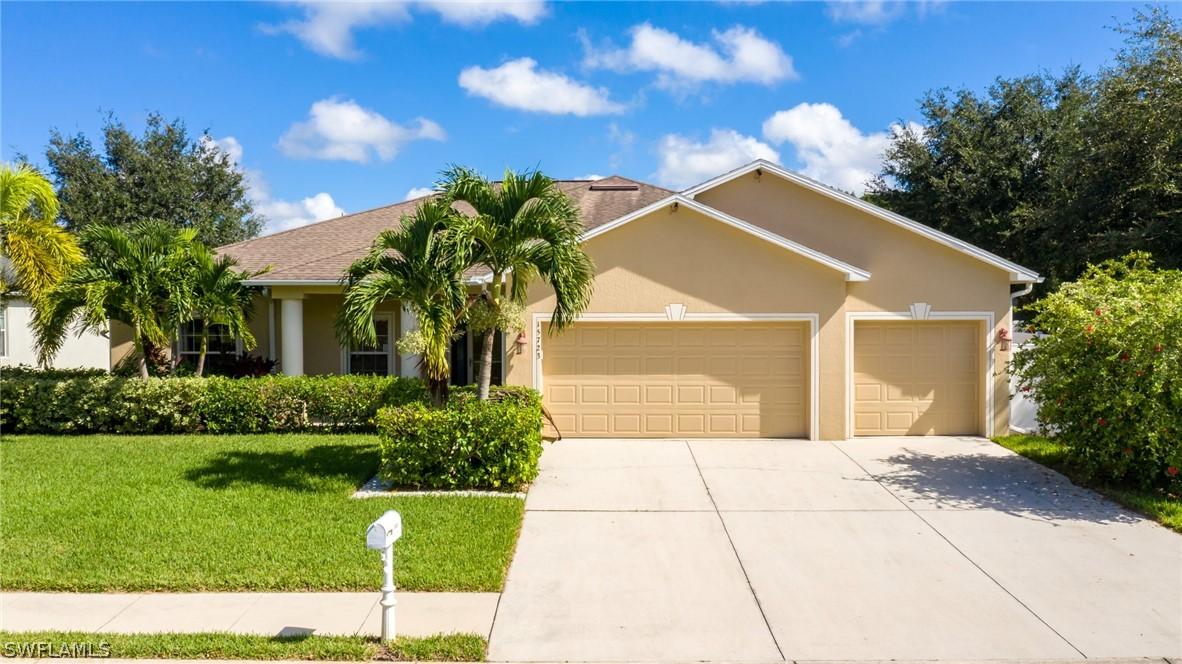 15723 Sunny Crest Ln., Fort Myers, FL 33905