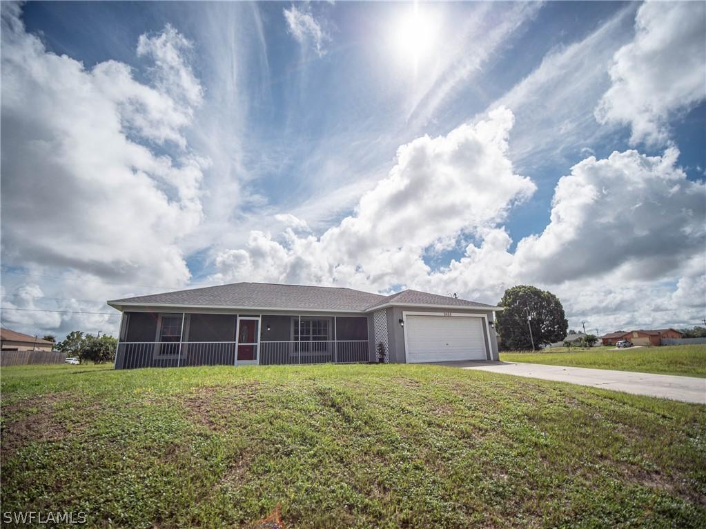 2423 NE 20th Ave., Cape Coral, FL 33909