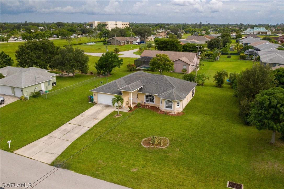522 SE 10th St., Cape Coral, FL 33990