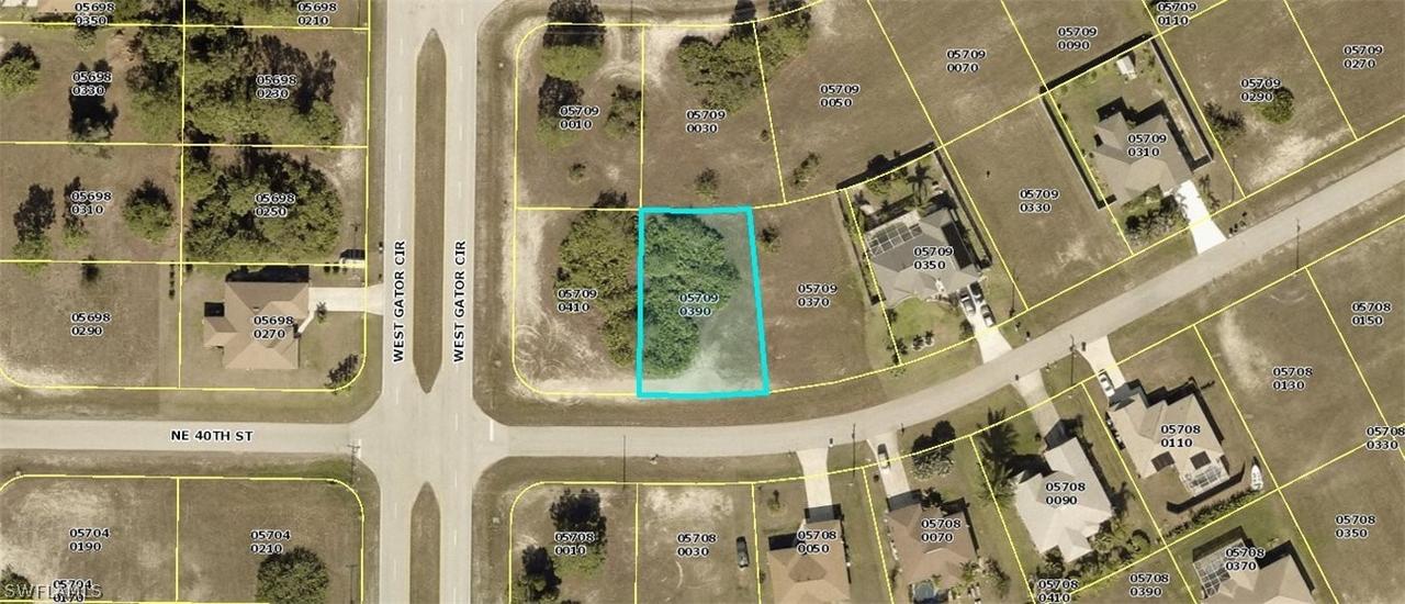 1027 NE 40th St., Cape Coral, FL 33909