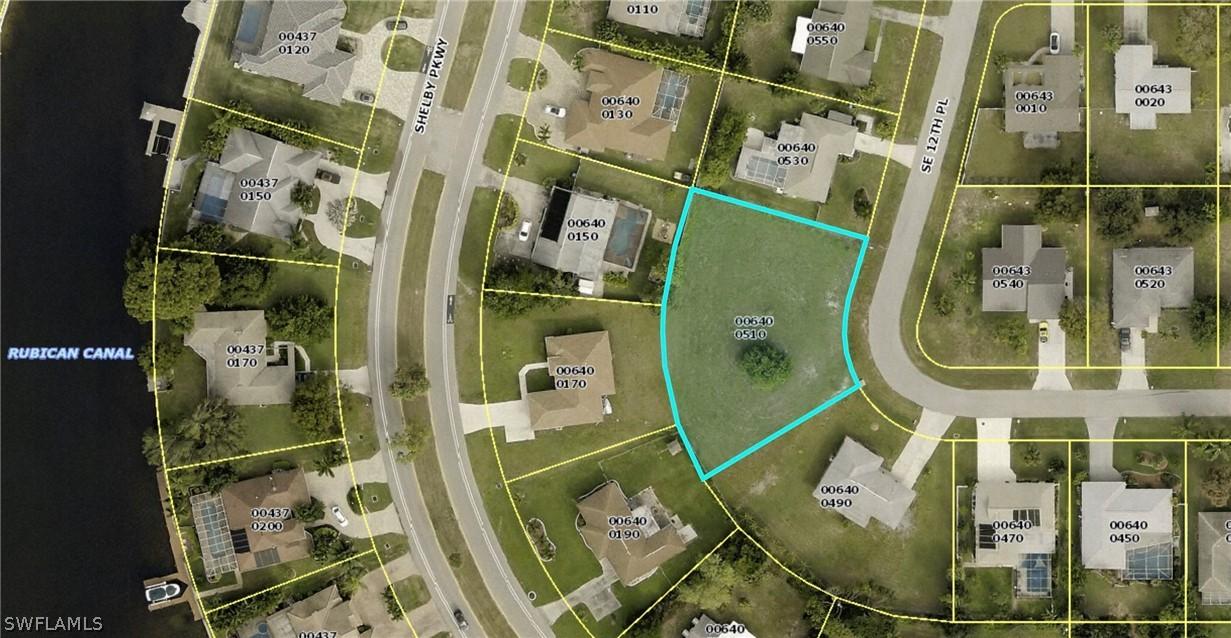 2712 SE 12th Pl., Cape Coral, FL 33904