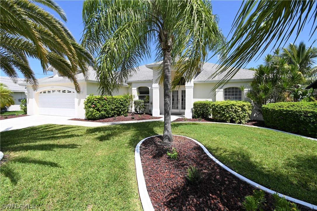 1221 SE 21st Ln., Cape Coral, FL 33990