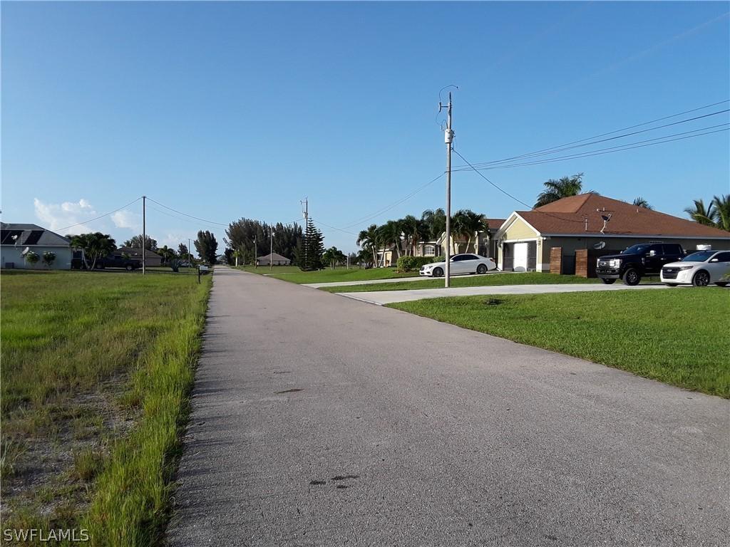 2720 NW 45th Pl., Cape Coral, FL 33993