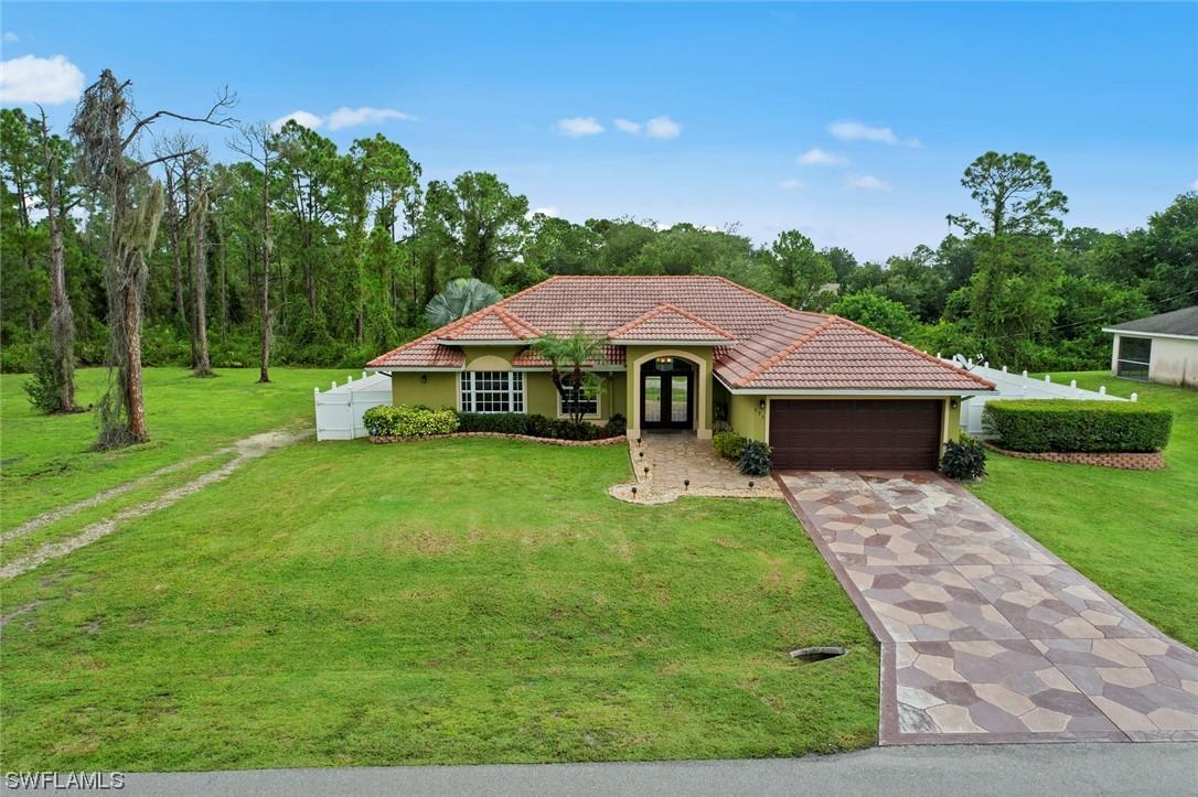 171 Aurora Ave., Lehigh Acres, FL 33974