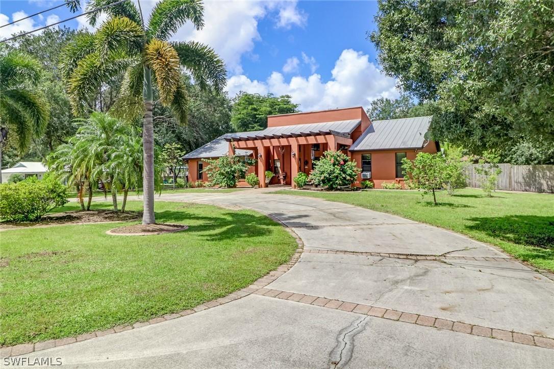10490 Deer Run Farms Rd., Fort Myers, FL 33966