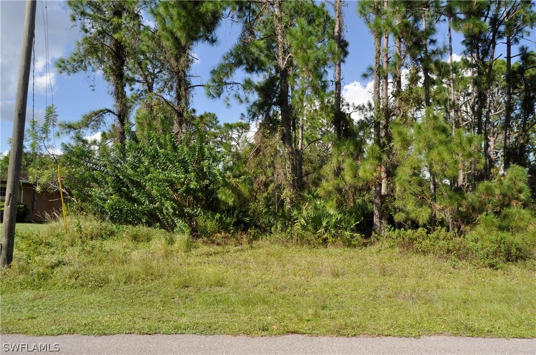 2618 Helen Cir., Lehigh Acres, FL 33971