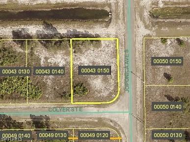 859 Colyer St., Lehigh Acres, FL 33974