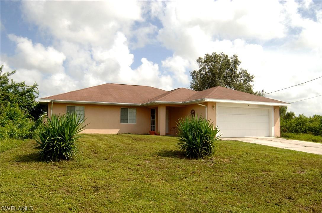 3702 12th St., Lehigh Acres, FL 33971
