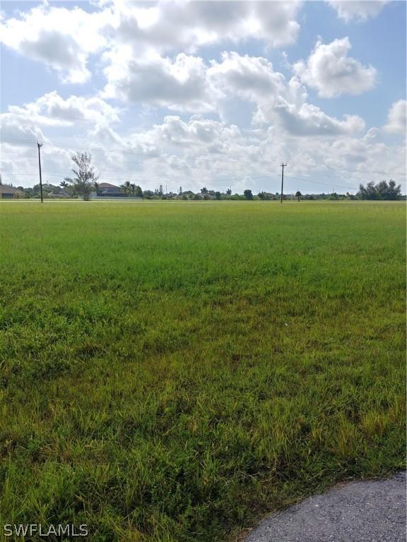 519 NW 32nd Pl., Cape Coral, FL 33993