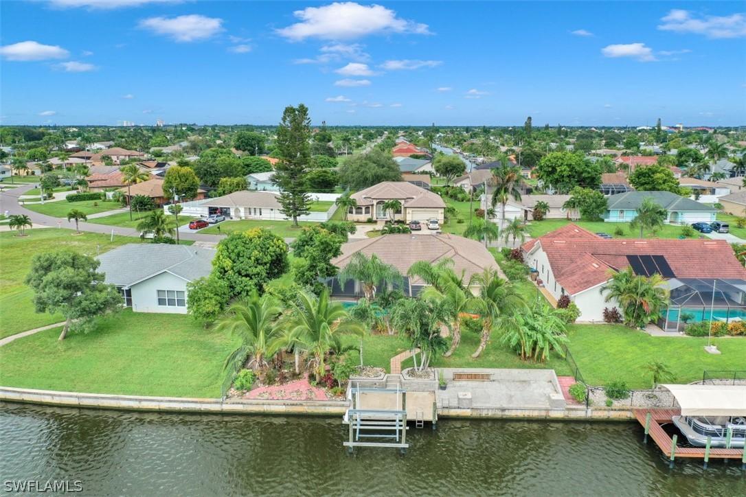 2118 SE 10th Pl., Cape Coral, FL 33990