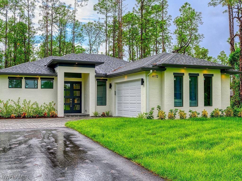 4863 42nd St., Naples, FL 34120