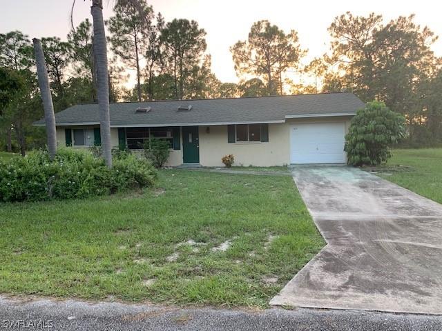 1687 Palmetto Ave., Lehigh Acres, FL 33972