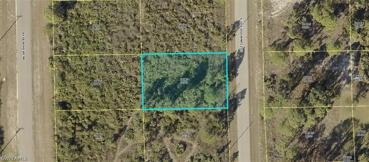 508 Cottonwood Ave., Lehigh Acres, FL 33974