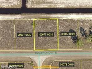 1133 Edgewood St., Lehigh Acres, FL 33974