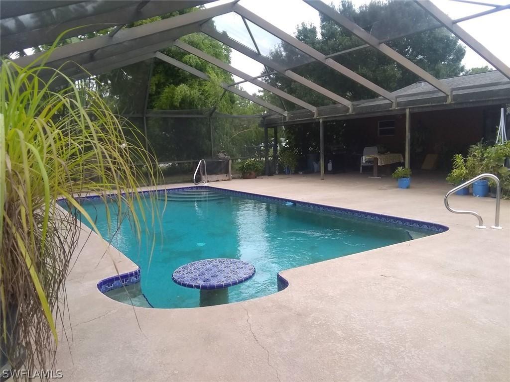 623 Canton Ave., Lehigh Acres, FL 33972