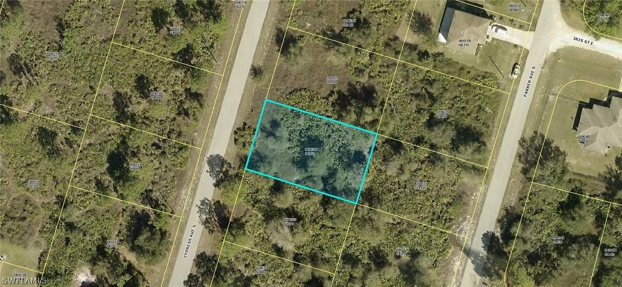 545 Cypress Ave., Lehigh Acres, FL 33974