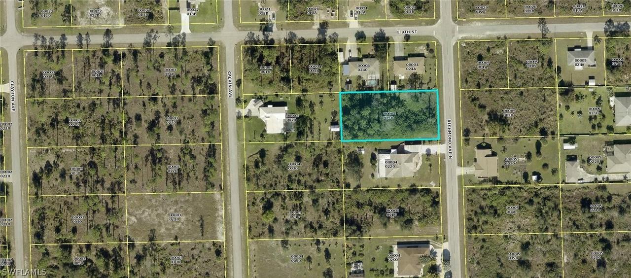 821 Richmond Ave., Lehigh Acres, FL 33972