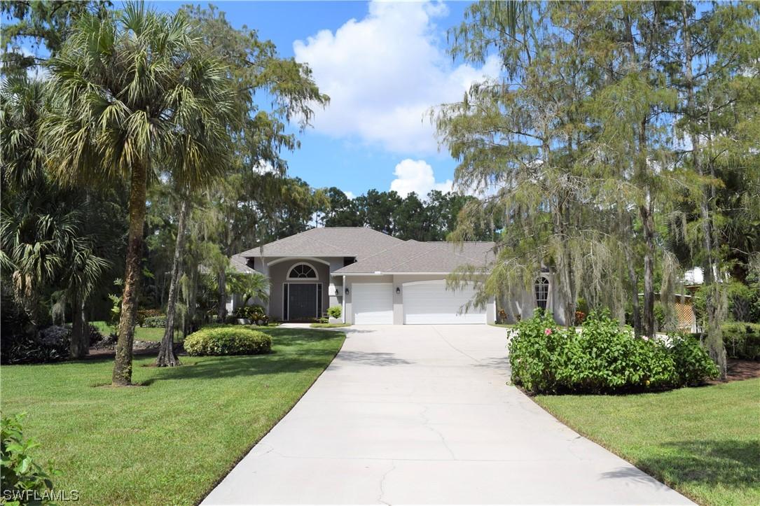 4685 5th Ave., Naples, FL 34119