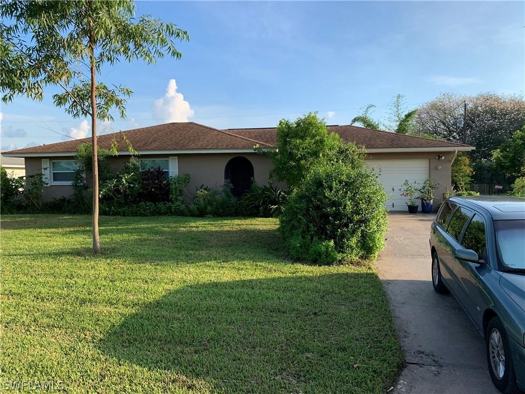 1537 Canal St., Lehigh Acres, FL 33936