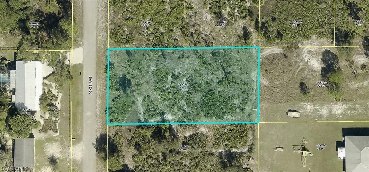 1320 Dixie Ave., Lehigh Acres, FL 33972