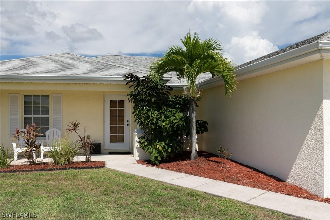 1805 NW 10th Ter., Cape Coral, FL 33993