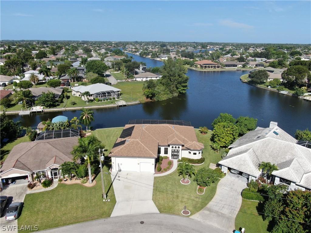 400 SE 13th Pl., Cape Coral, FL 33990