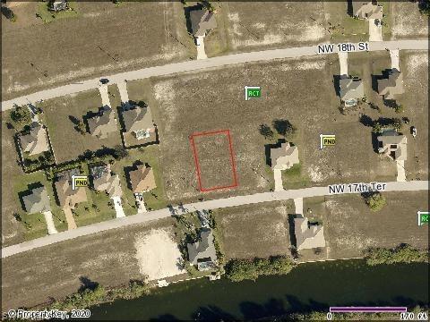 1913 NW 17th Ter., Cape Coral, FL 33993