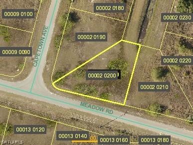 3327 Meadow Rd., Lehigh Acres, FL 33974