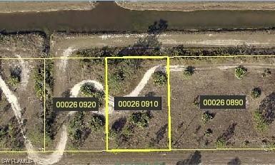 949 Gleason St., Lehigh Acres, FL 33974
