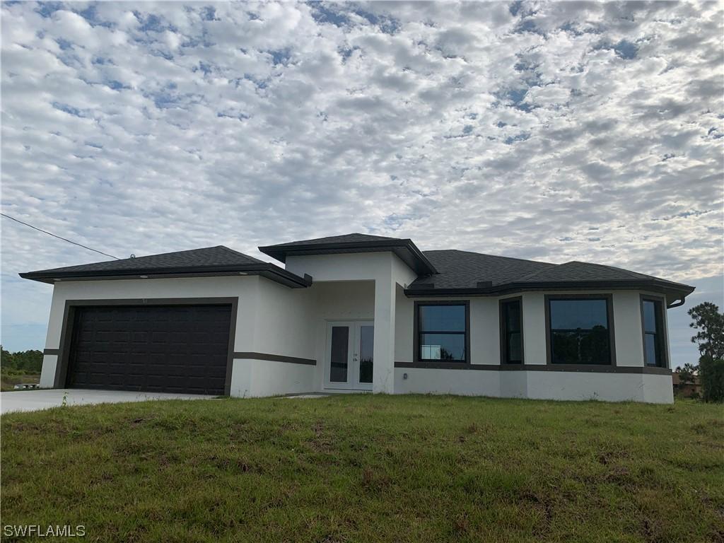 749 Dudley Ave., Lehigh Acres, FL 33974