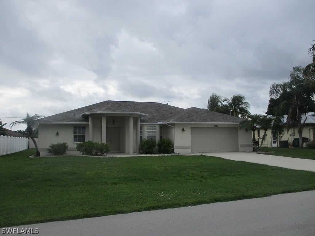 3728 SW 5th Pl., Cape Coral, FL 33914
