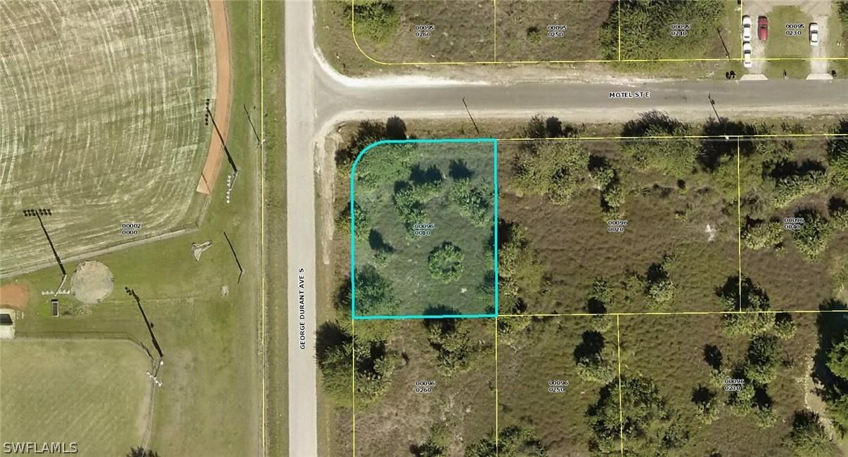 834 Motel St., Lehigh Acres, FL 33974